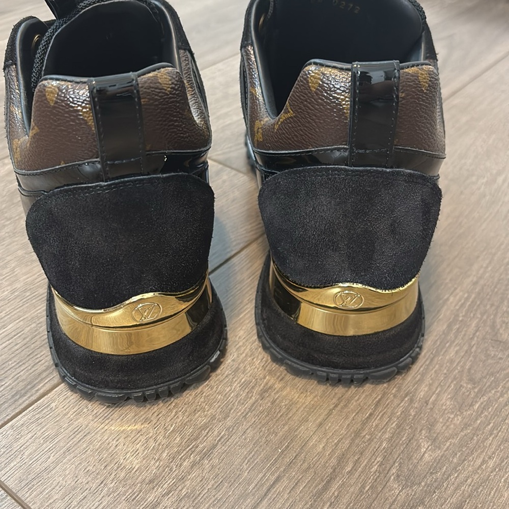 Louis Vuitton Run Away Sneaker - Picture 9 of 10